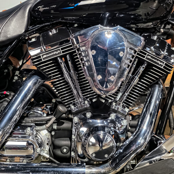 Harley-Davidson - FLHRCI - Road King Classic - #95 - limited edition (2) Harley-Davidson - FLHRCI - Road King Classic - #95 - limited edition.