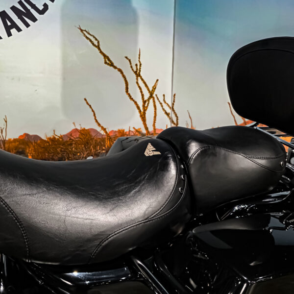 Harley-Davidson - FLHRCI - Road King Classic - #95 - limited edition (7) Harley-Davidson - FLHRCI - Road King Classic - #95 - limited edition.