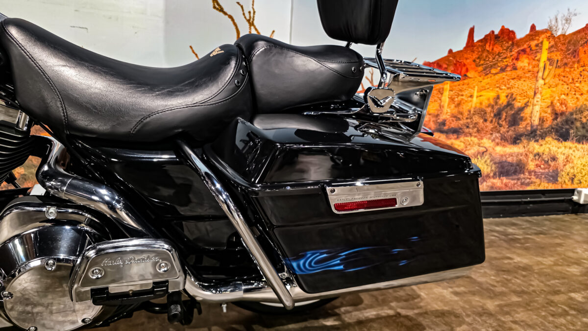 Harley-Davidson - FLHRCI - Road King Classic - #95 - limited edition (9) Harley-Davidson - FLHRCI - Road King Classic - #95 - limited edition.