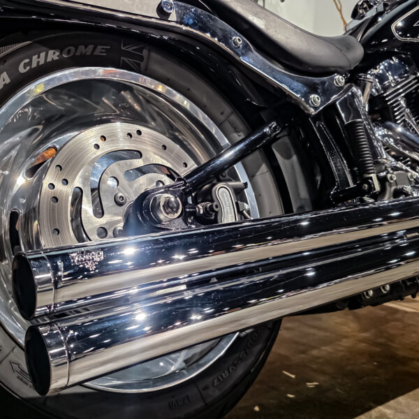 Harley-Davidson - FXSTC - Softail Custom - 2010